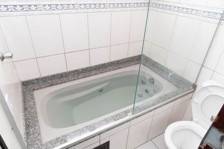 Casa à venda com 150m², 3 quartos e 2 vagasBanheiro da Suíte