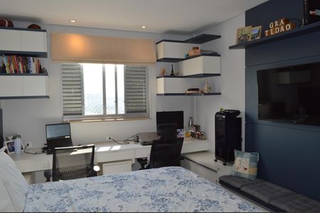 Apartamento à venda com 103m², 2 quartos e 1 vagaSuíte