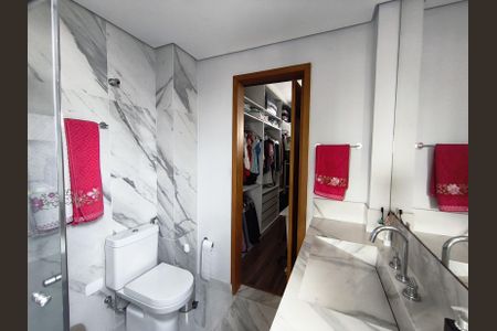 Apartamento à venda com 103m², 2 quartos e 1 vagaBanheiro da Suíte