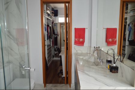 Apartamento à venda com 103m², 2 quartos e 1 vagaBanheiro da Suíte