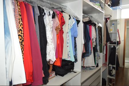 Apartamento à venda com 103m², 2 quartos e 1 vagaCloset da Suíte