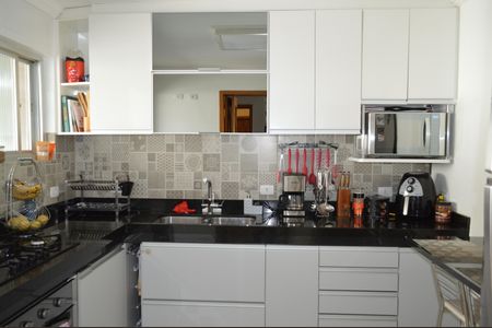 Apartamento à venda com 103m², 2 quartos e 1 vagaCozinha