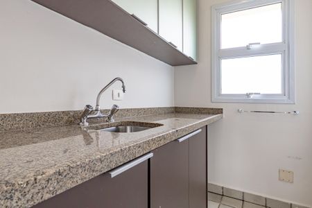 Casa de condomínio à venda com 754m², 4 quartos e 6 vagas Casa de condomínio à venda com 754m², 4 quartos e 6 vagasCopa