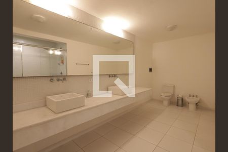 Casa de condomínio à venda com 754m², 4 quartos e 6 vagasBanheiro 6