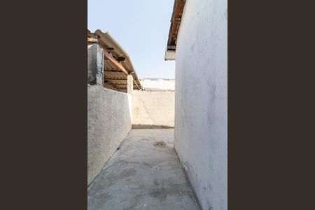Casa para alugar com 30m², 1 quarto e sem vagaQuintal