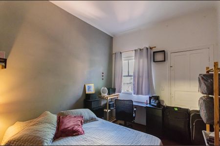 Casa à venda com 216m², 2 quartos e 2 vagas Casa à venda com 216m², 2 quartos e 2 vagasQuarto 1