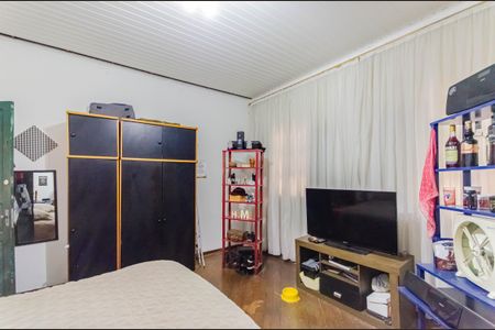 Casa à venda com 216m², 2 quartos e 2 vagas Casa à venda com 216m², 2 quartos e 2 vagasQuarto 2