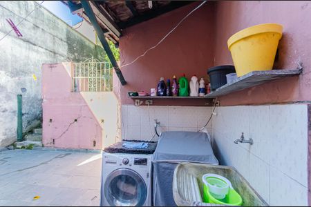 Casa à venda com 216m², 2 quartos e 2 vagas Casa à venda com 216m², 2 quartos e 2 vagasÁrea de Serviço