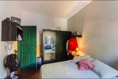 Casa à venda com 216m², 2 quartos e 2 vagas Casa à venda com 216m², 2 quartos e 2 vagasQuarto 1