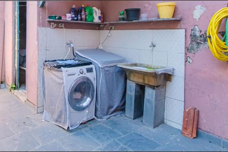 Casa à venda com 216m², 2 quartos e 2 vagas Casa à venda com 216m², 2 quartos e 2 vagasÁrea de Serviço