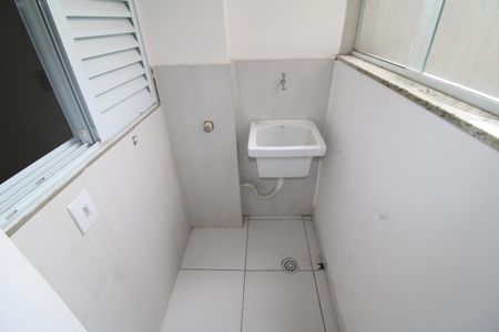 Apartamento para alugar com 36m², 2 quartos e 1 vagaÁrea de Serviço