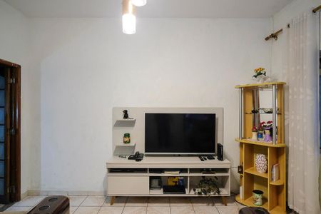 Casa à venda com 147m², 3 quartos e 2 vagasSala