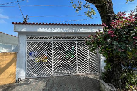 Casa à venda com 147m², 3 quartos e 2 vagasFachada+plaquinha