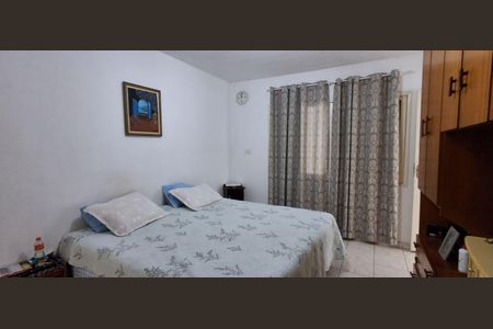 Casa à venda com 147m², 3 quartos e 2 vagasQuarto 1