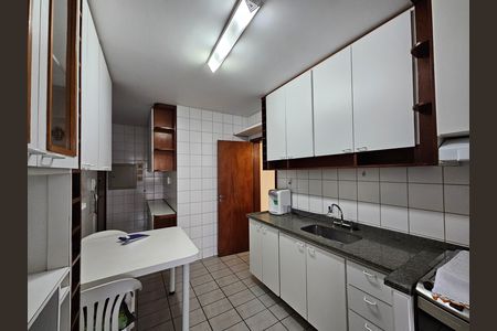 Apartamento para alugar com 105m², 3 quartos e 2 vagasCozinha