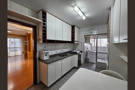 Apartamento para alugar com 105m², 3 quartos e 2 vagasCozinha