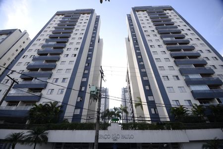 Apartamento para alugar com 105m², 3 quartos e 2 vagasFachada