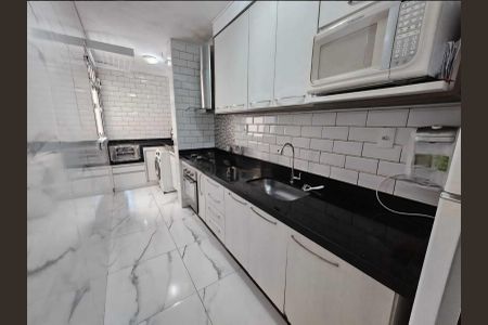 Cozinha de apartamento à venda com 3 quartos, 63m² em Vila Oratório, Santo André