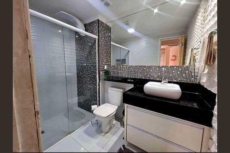 Banheiro de apartamento à venda com 3 quartos, 63m² em Vila Oratório, Santo André