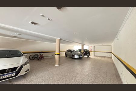 Apartamento à venda com 110m², 2 quartos e 1 vaga Apartamento à venda com 110m², 2 quartos e 1 vagaGaragem