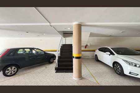 Apartamento à venda com 110m², 2 quartos e 1 vaga Apartamento à venda com 110m², 2 quartos e 1 vagaGaragem