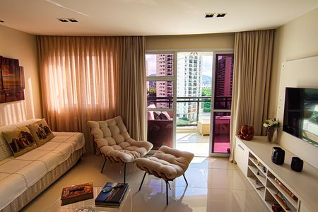 Apartamento para alugar com 86m², 2 quartos e 1 vagaSala