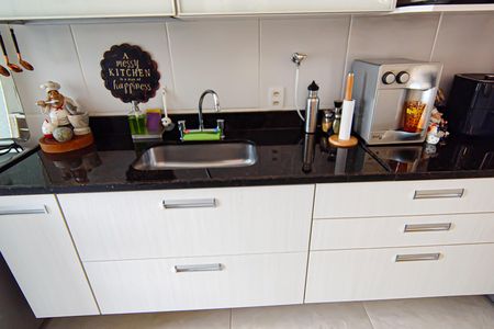 Apartamento para alugar com 86m², 2 quartos e 1 vagaCozinha e Área de Serviço