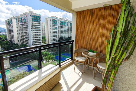 Apartamento para alugar com 86m², 2 quartos e 1 vagaVaranda