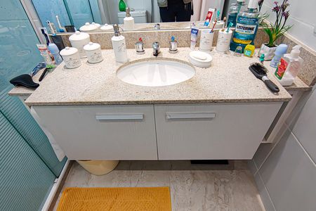 Apartamento para alugar com 86m², 2 quartos e 1 vagaBanheiro da Suíte