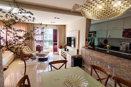 Apartamento para alugar com 86m², 2 quartos e 1 vagaSala