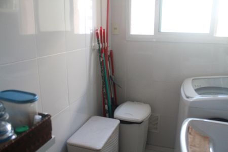 Apartamento à venda com 87m², 3 quartos e 2 vagasCozinha e Área de Serviço