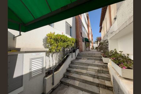 Apartamento à venda com 61m², 2 quartos e 1 vagaEntrada