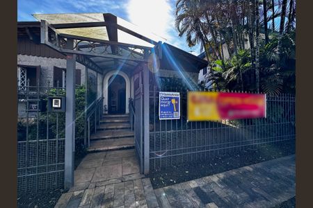 Casa à venda com 289m², 3 quartos e 2 vagas Casa à venda com 289m², 3 quartos e 2 vagasPlaca