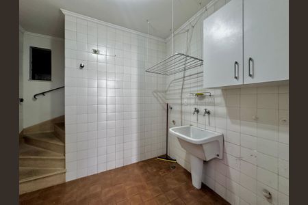 Casa à venda com 289m², 3 quartos e 2 vagas Casa à venda com 289m², 3 quartos e 2 vagasÁrea de Serviço