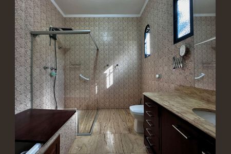 Casa à venda com 289m², 3 quartos e 2 vagas Casa à venda com 289m², 3 quartos e 2 vagasBanheiro Suíte 3