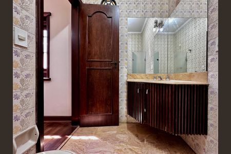 Casa à venda com 289m², 3 quartos e 2 vagas Casa à venda com 289m², 3 quartos e 2 vagasBanheiro Suíte 1