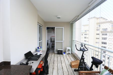 Apartamento à venda com 92m², 3 quartos e 2 vagasVaranda