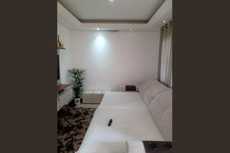 Casa à venda com 105m², 3 quartos e 5 vagasSala