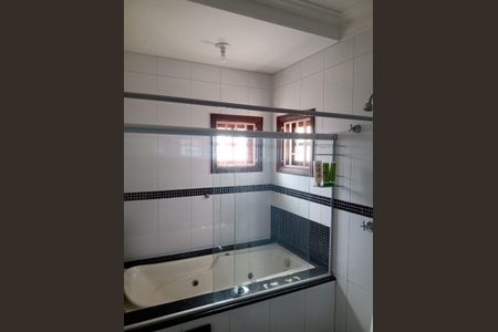 Casa à venda com 105m², 3 quartos e 5 vagasBanheiro