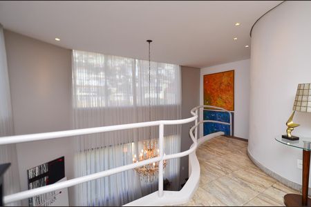 Apartamento à venda com 466m², 4 quartos e 5 vagasSala 2