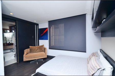 Apartamento à venda com 466m², 4 quartos e 5 vagasSuíte 2