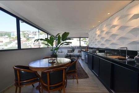 Apartamento à venda com 466m², 4 quartos e 5 vagasSala cobertura