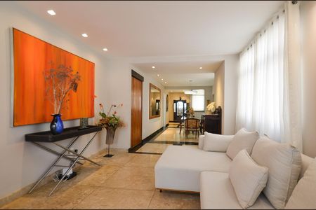 Apartamento à venda com 466m², 4 quartos e 5 vagasSala de estar