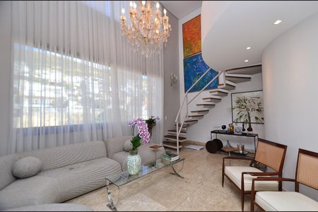 Apartamento à venda com 466m², 4 quartos e 5 vagasSala de estar