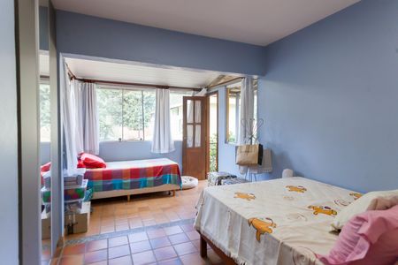 Casa de condomínio à venda com 263m², 3 quartos e 3 vagas Casa de condomínio à venda com 263m², 3 quartos e 3 vagasQuarto 1