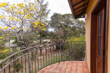 Casa de condomínio à venda com 263m², 3 quartos e 3 vagas Casa de condomínio à venda com 263m², 3 quartos e 3 vagasSuíte Varanda