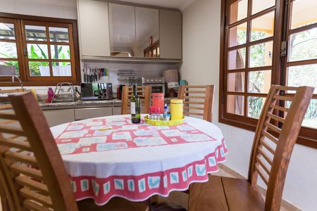 Casa de condomínio à venda com 263m², 3 quartos e 3 vagas Casa de condomínio à venda com 263m², 3 quartos e 3 vagasCozinha