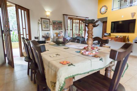 Casa de condomínio à venda com 263m², 3 quartos e 3 vagas Casa de condomínio à venda com 263m², 3 quartos e 3 vagasSala de Jantar