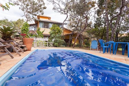 Casa de condomínio à venda com 263m², 3 quartos e 3 vagas Casa de condomínio à venda com 263m², 3 quartos e 3 vagasPiscina