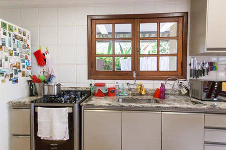 Casa de condomínio à venda com 263m², 3 quartos e 3 vagas Casa de condomínio à venda com 263m², 3 quartos e 3 vagasCozinha